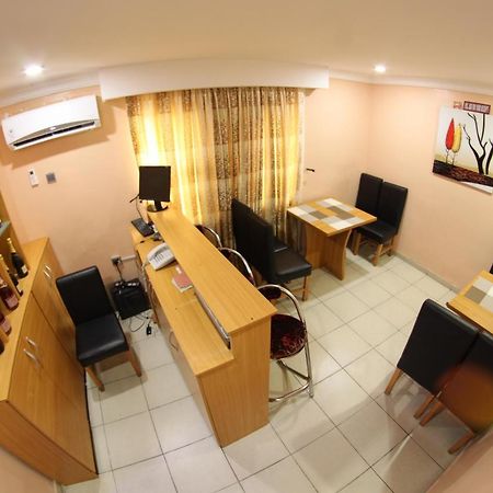 Celia'S Suites Abeokuta Zewnętrze zdjęcie