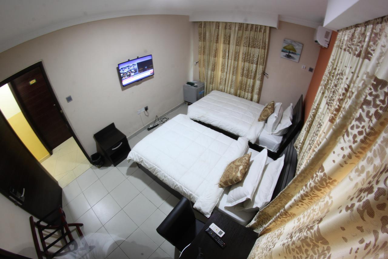Celia'S Suites Abeokuta Zewnętrze zdjęcie