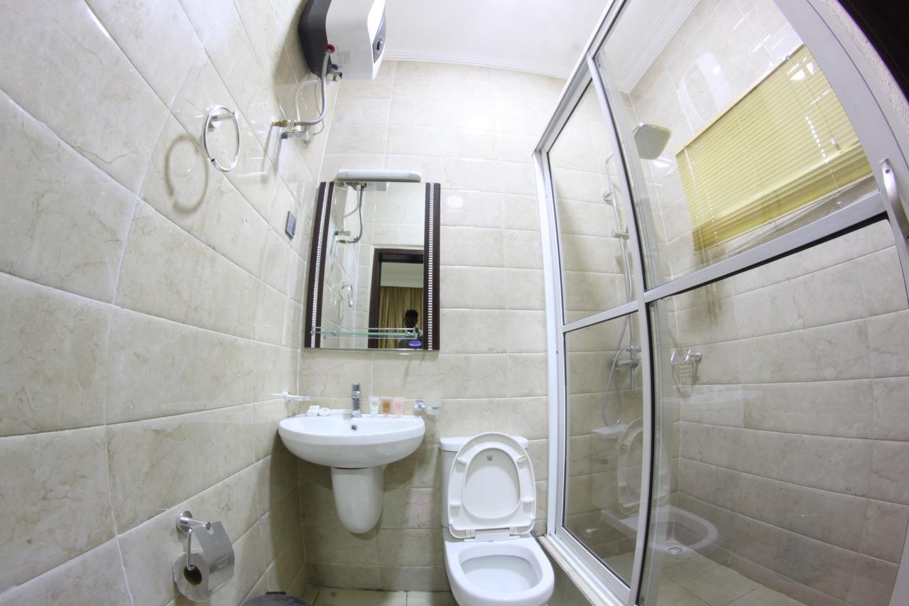Celia'S Suites Abeokuta Zewnętrze zdjęcie