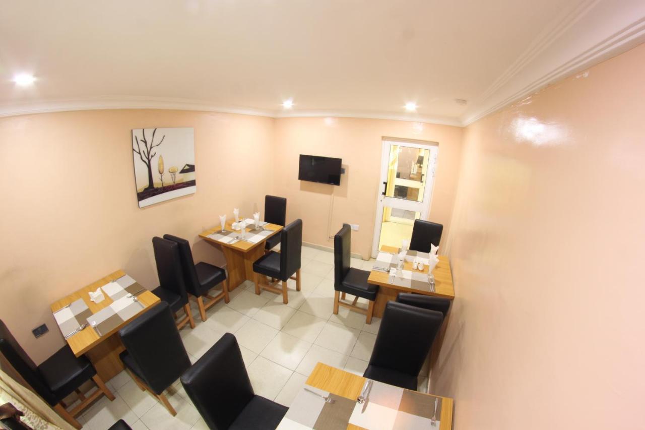 Celia'S Suites Abeokuta Zewnętrze zdjęcie